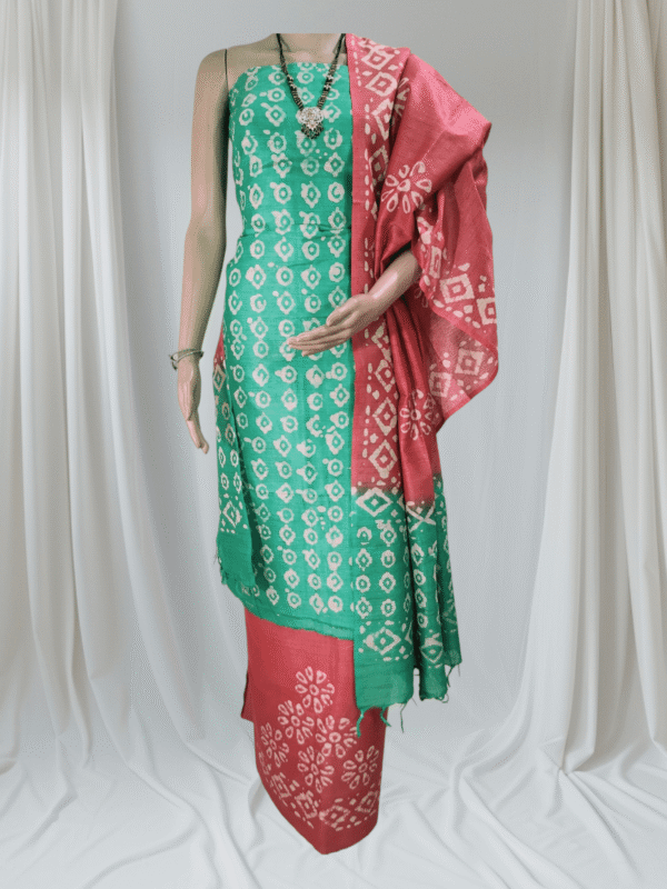 Latest Women's Khadi Cotton Hand Batik Print Dresses